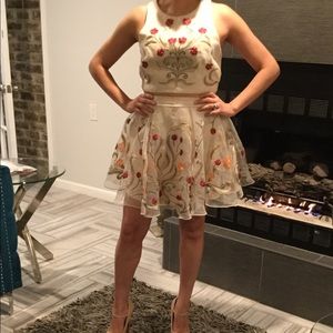 Bebe size 8 set ! Top and skirt included